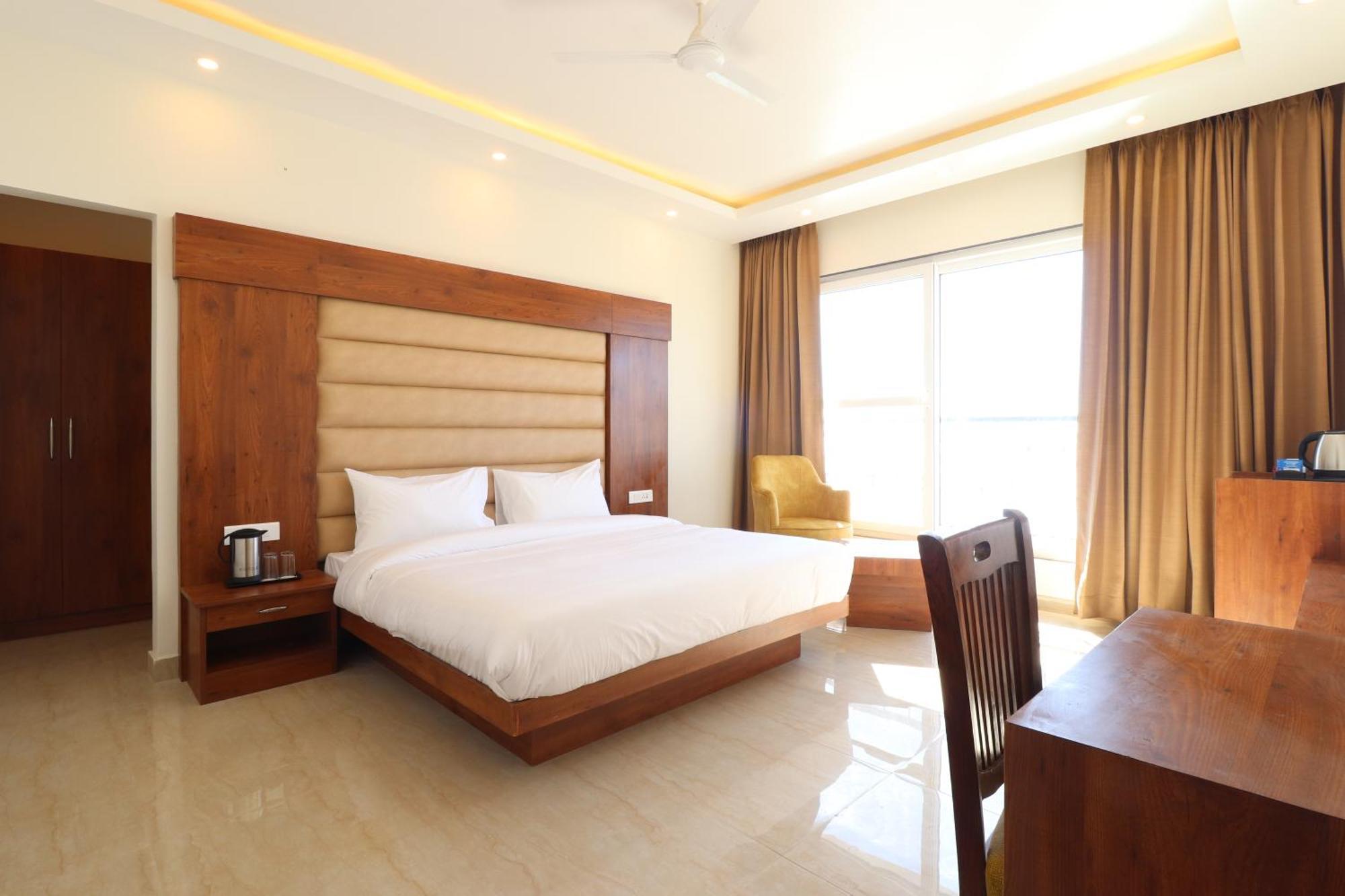 דהראדון Hotel Mussoorie Heights מראה חיצוני תמונה