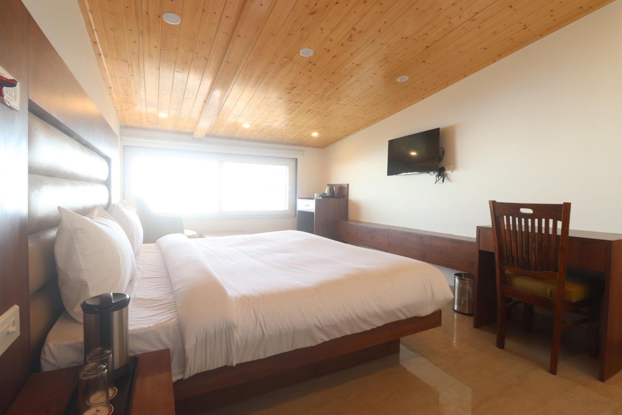 דהראדון Hotel Mussoorie Heights מראה חיצוני תמונה